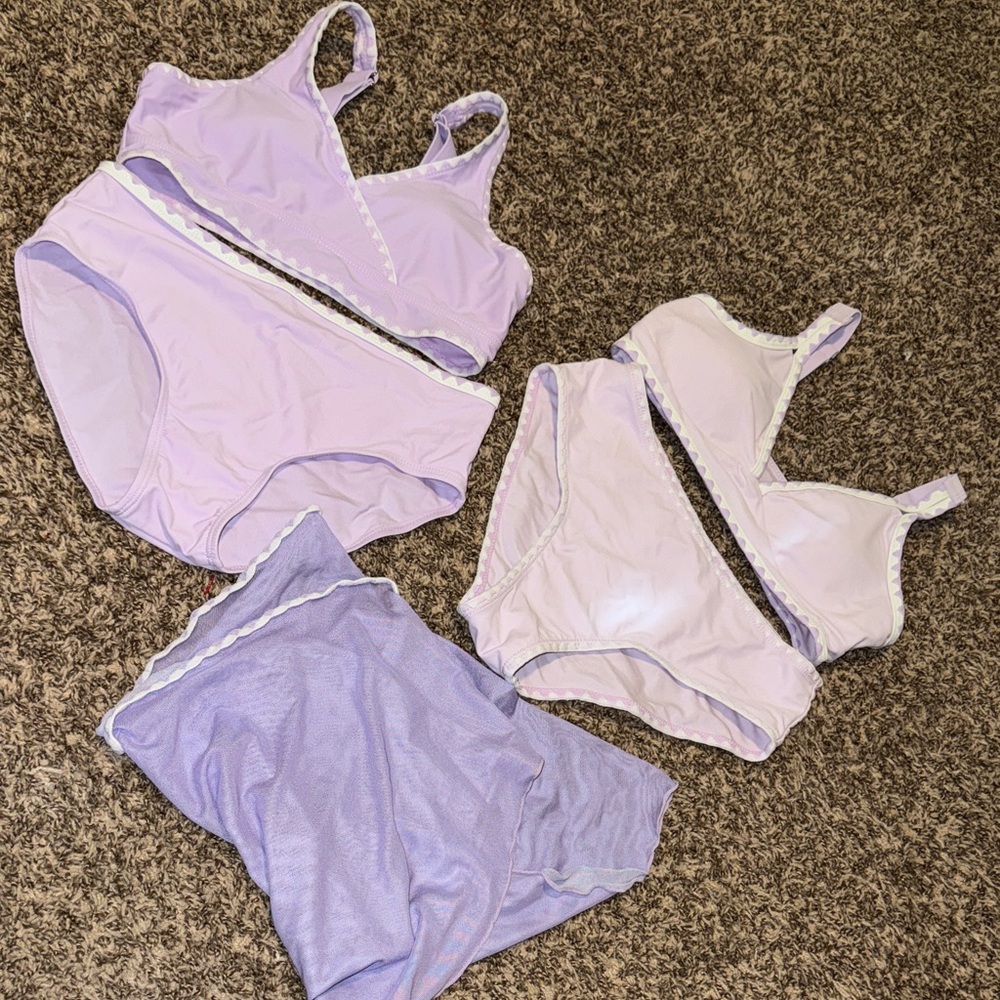 LOT OF TWO (2) GIRLS SIZE 11/12 LAVENDER SWIMSUITS W/WRAP.